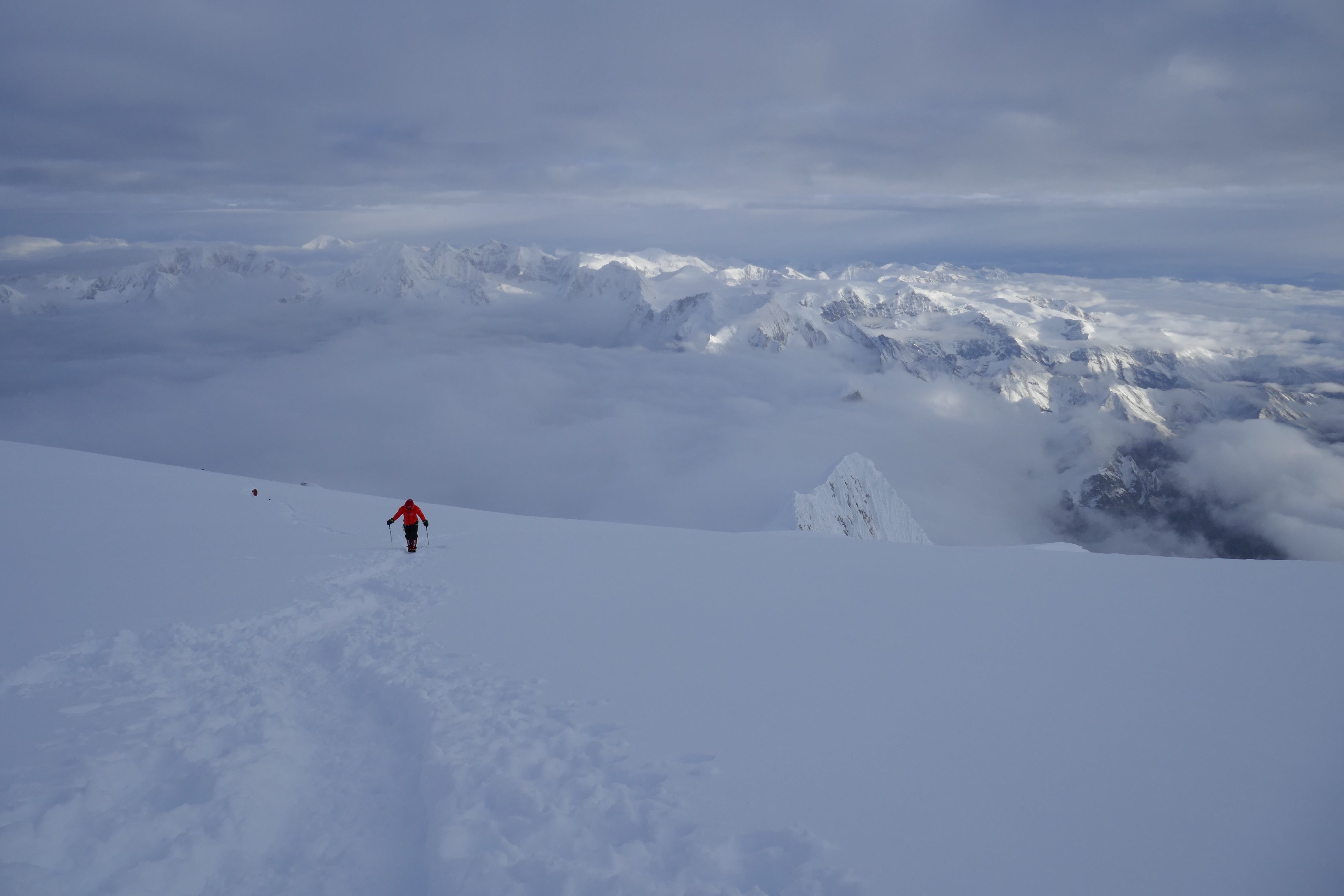Manaslu 8163 m "An Himalayan expedition out of the box", by Francois Cazzanelli