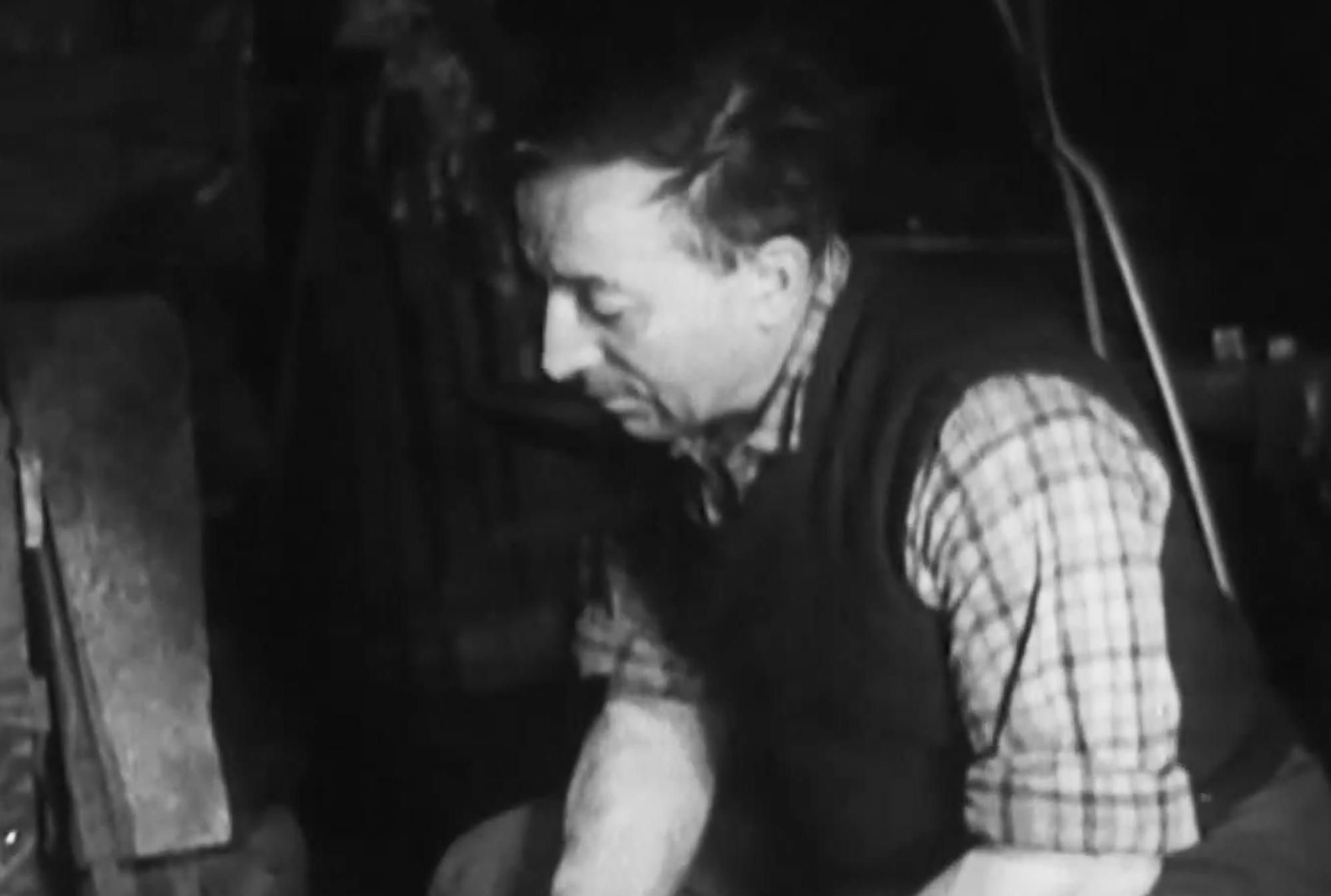 Steel Points in the Grivel forge - 1956 documentary